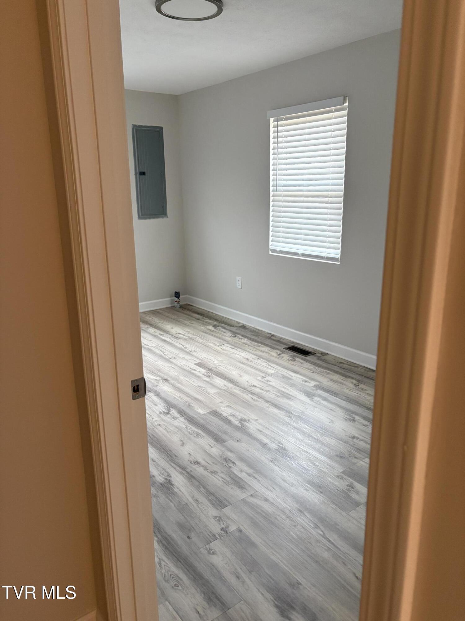 104 Winner Street Elizabethton, TN 37643 - Photo 29 of 35 28