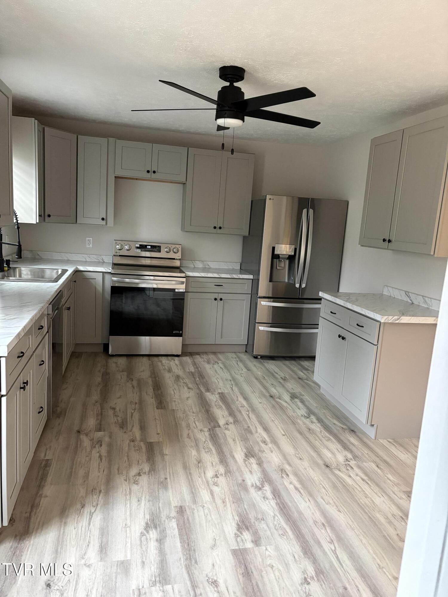 104 Winner Street Elizabethton, TN 37643 - Photo 10 of 35 09