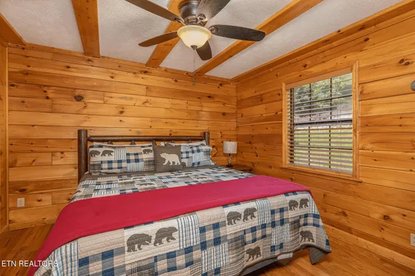 $949,900 | 1504 Bears Den Way, Sevierville, TN 37862