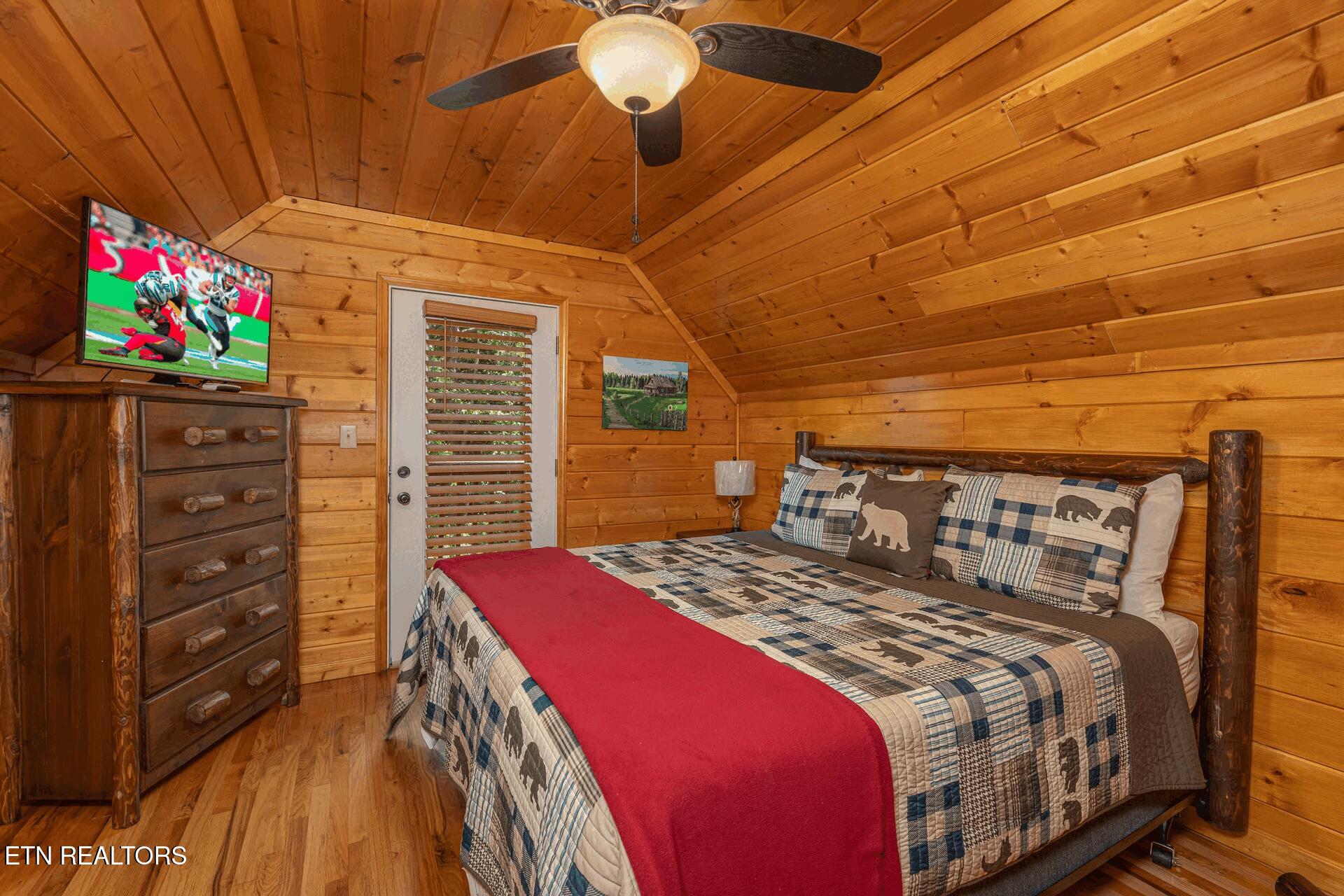 1504 Bears Den Way Sevierville, TN 37862 - Photo 31 of 38 width=1920 (20)