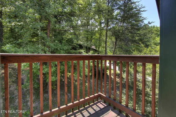 $949,900 | 1504 Bears Den Way, Sevierville, TN 37862