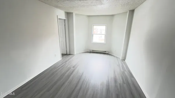 $1,400 | 3132 6th Avenue, Unit 3, Troy, NY 12180