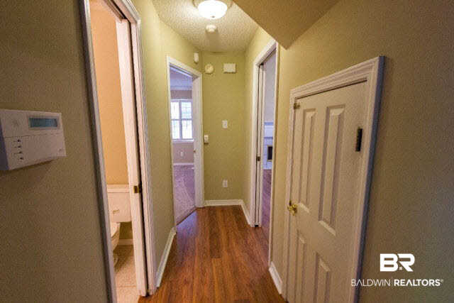 809 Henckley Avenue Mobile, AL 36609 - Photo 22 of 39 Hallway
