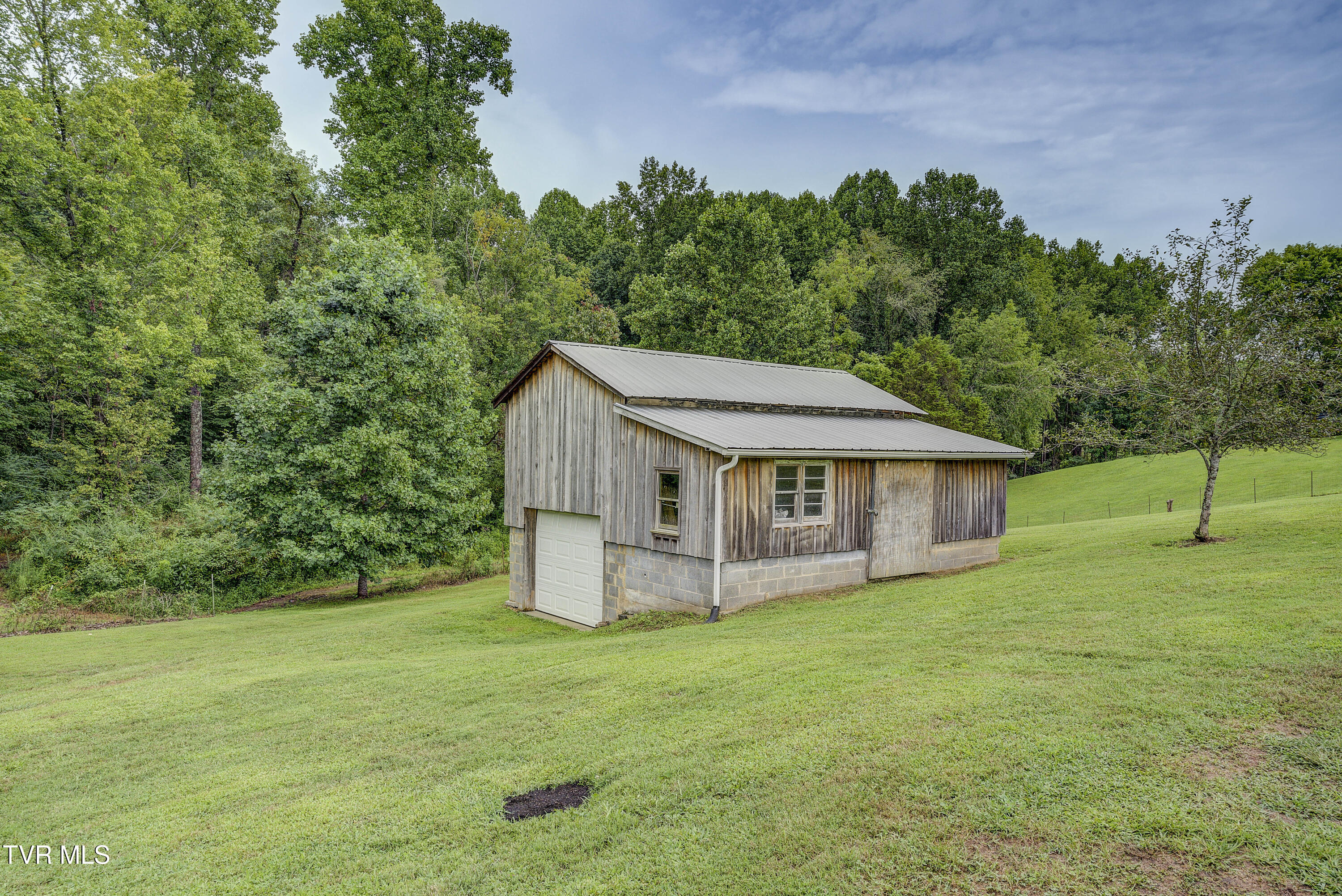 255 Rock House Road Johnson City, TN 37601 - Photo 12 of 63 Rockhouse-40
