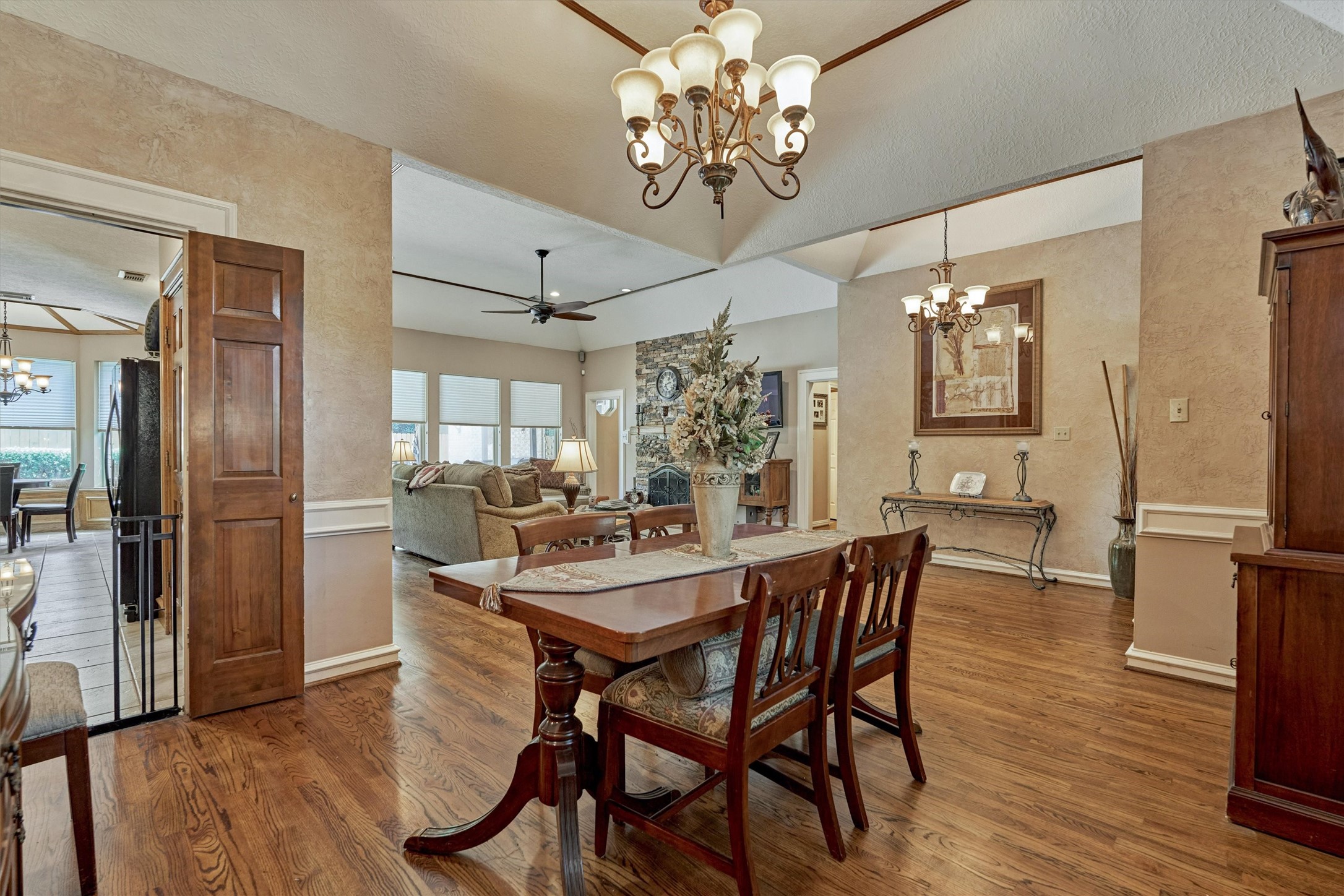 423 Pine Edge Drive Spring, TX 77380 - Photo 9 of 36
