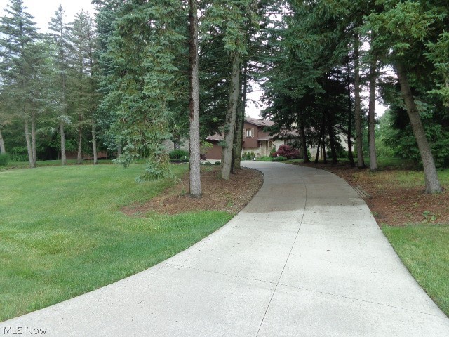 647 Rehwinkle Road Northfield, OH 44067 - Photo 4 of 35 Circular Drive
