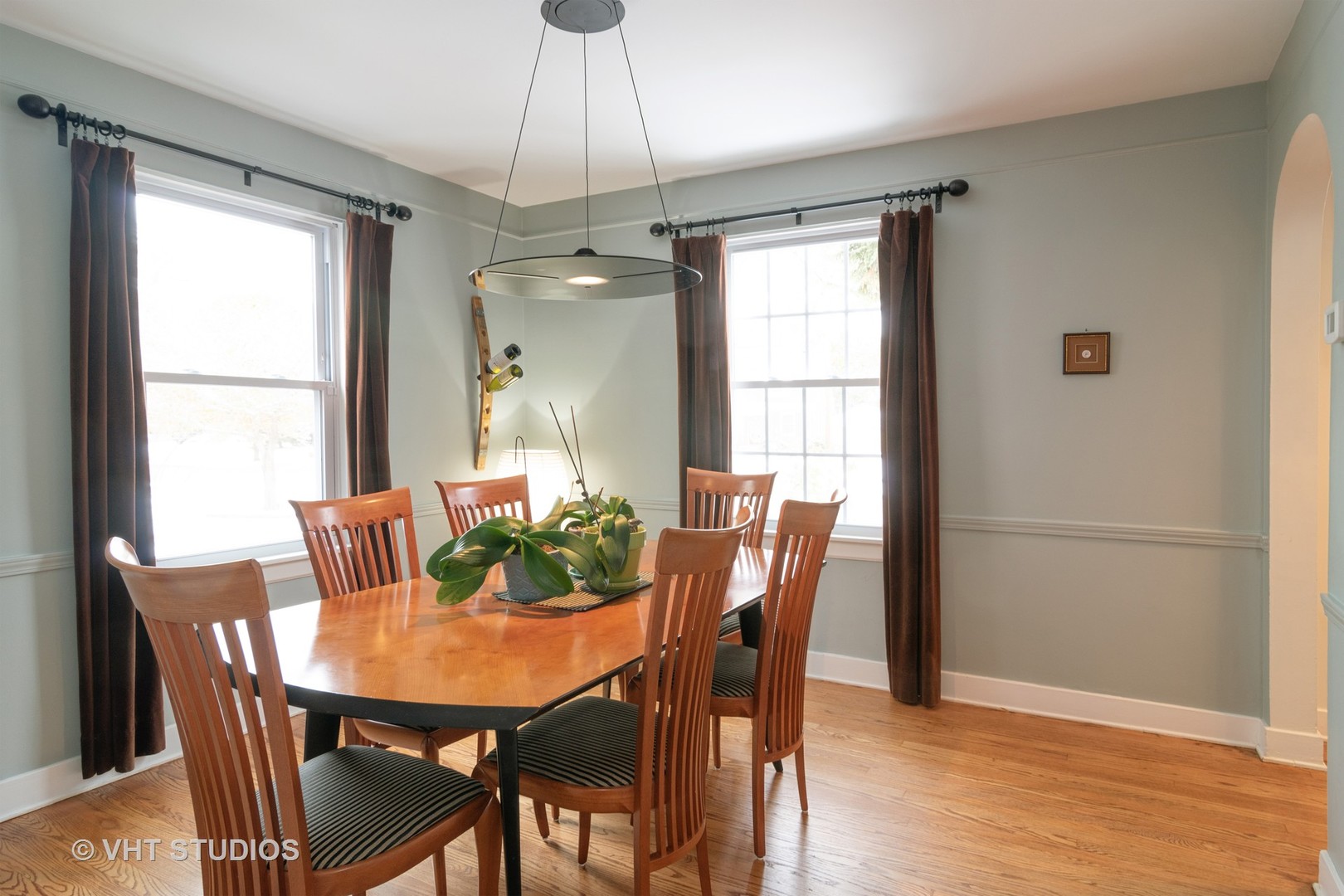 539 Selborne Road Riverside, IL 60546 - Photo 4 of 17 a view of a dining room with furniture window and wooden floor
