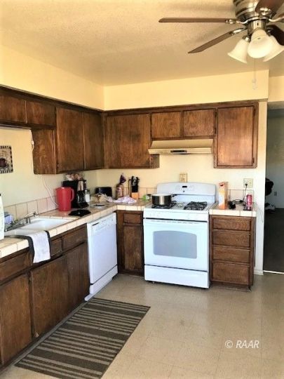 1613 North Erwin Street Ridgecrest, CA 93555 - Photo 5 of 9