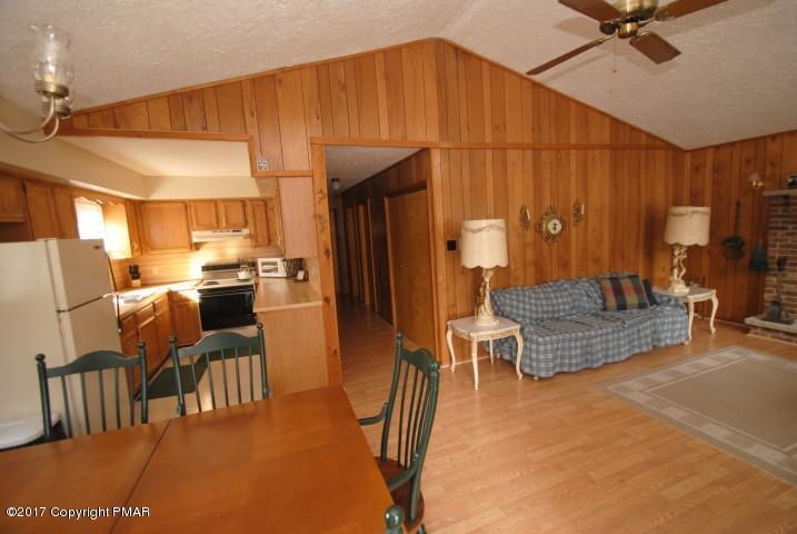 522 South Old Stage Road Albrightsville, PA 18210 - Photo 8 of 25 Open Concept Great Room