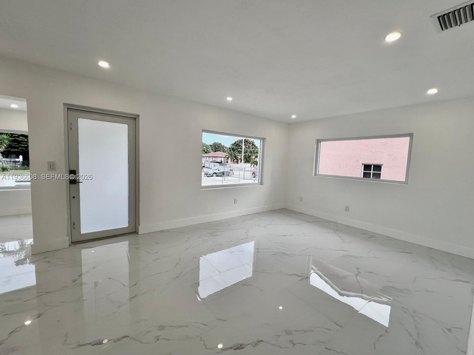 542 East 20th Street Hialeah, FL 33013 - Photo 12 of 30