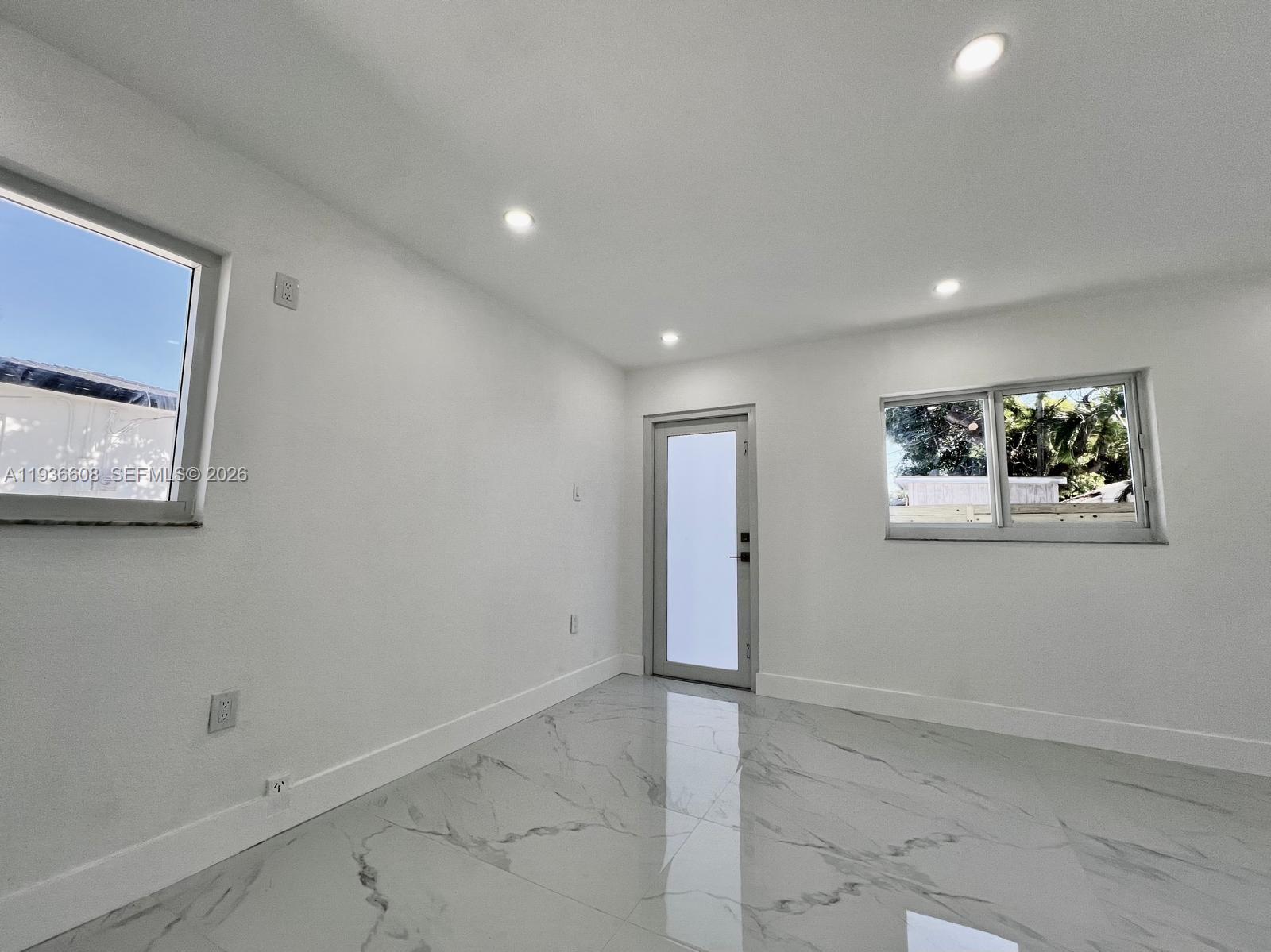 542 East 20th Street Hialeah, FL 33013 - Photo 28 of 30