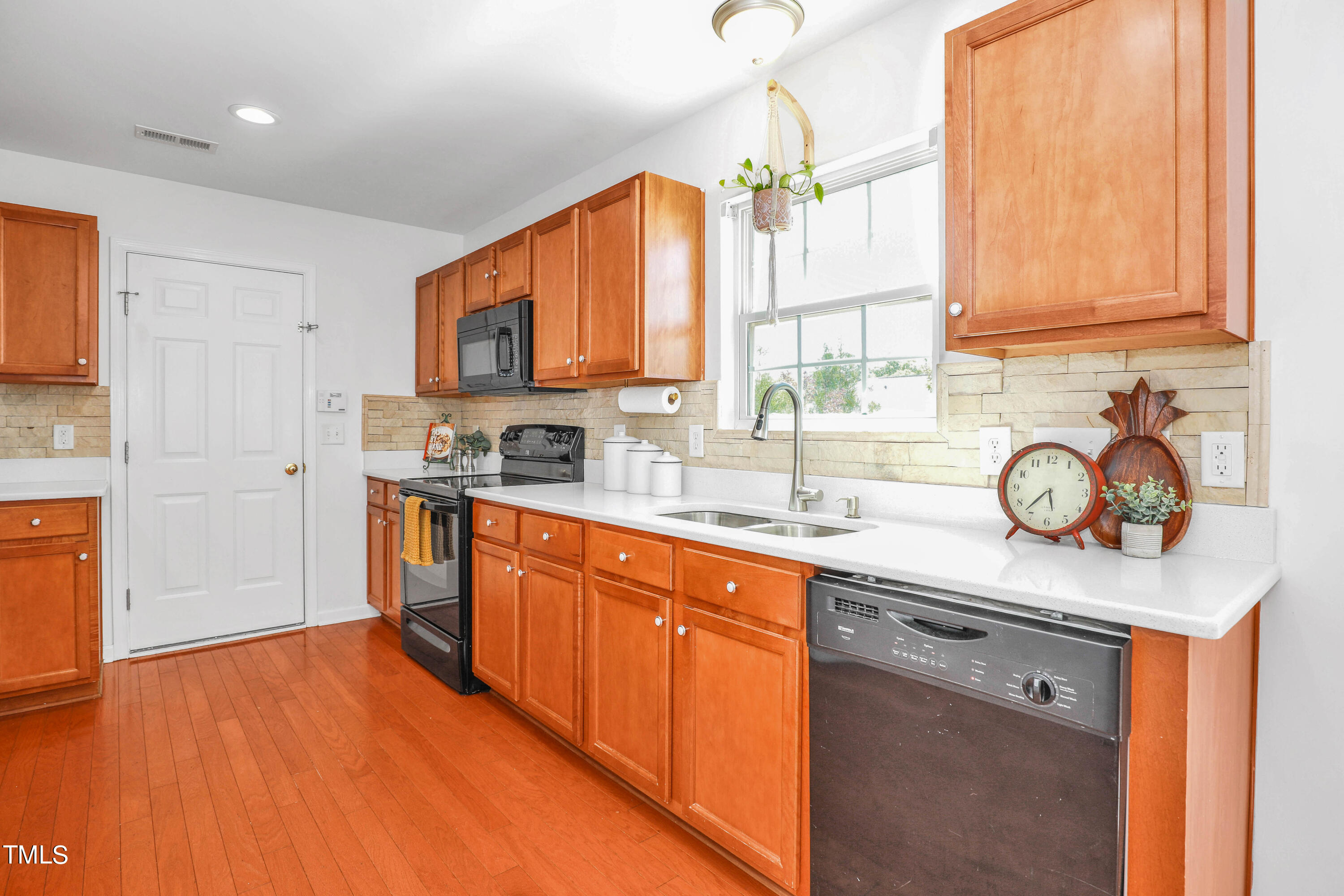 1136 Lombar Street Raleigh, NC 27610 - Photo 10 of 25 10