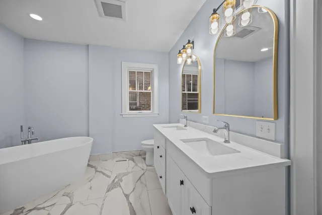 $4,800 | 1101 South Oak Park Avenue, Unit 1, Oak Park, IL 60304