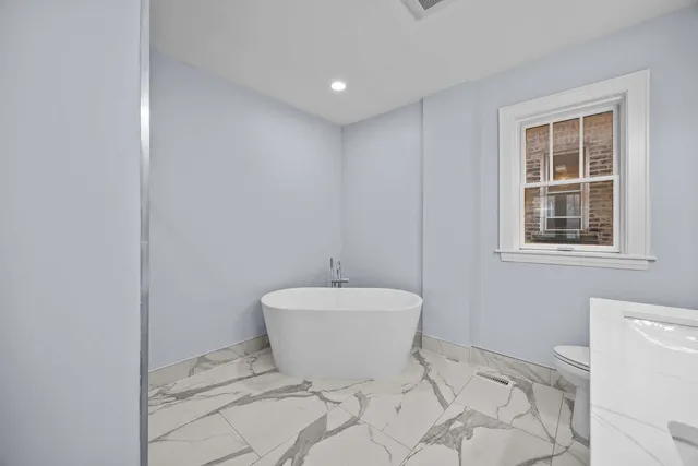 $4,800 | 1101 South Oak Park Avenue, Unit 1, Oak Park, IL 60304