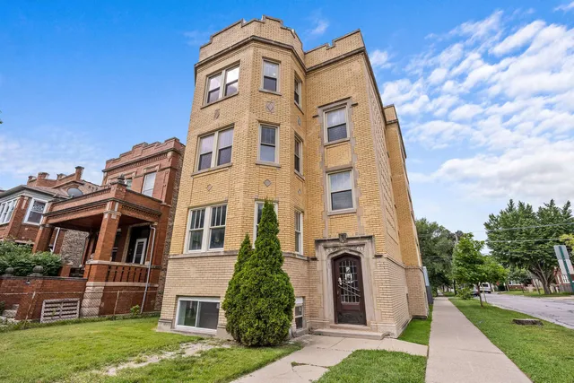 $4,800 | 1101 South Oak Park Avenue, Unit 1, Oak Park, IL 60304