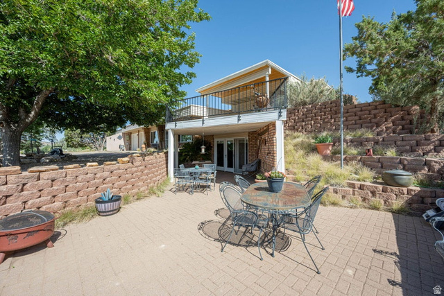 1122 Diamond Valley Drive St. George, UT 84770 - Photo 15 of 44