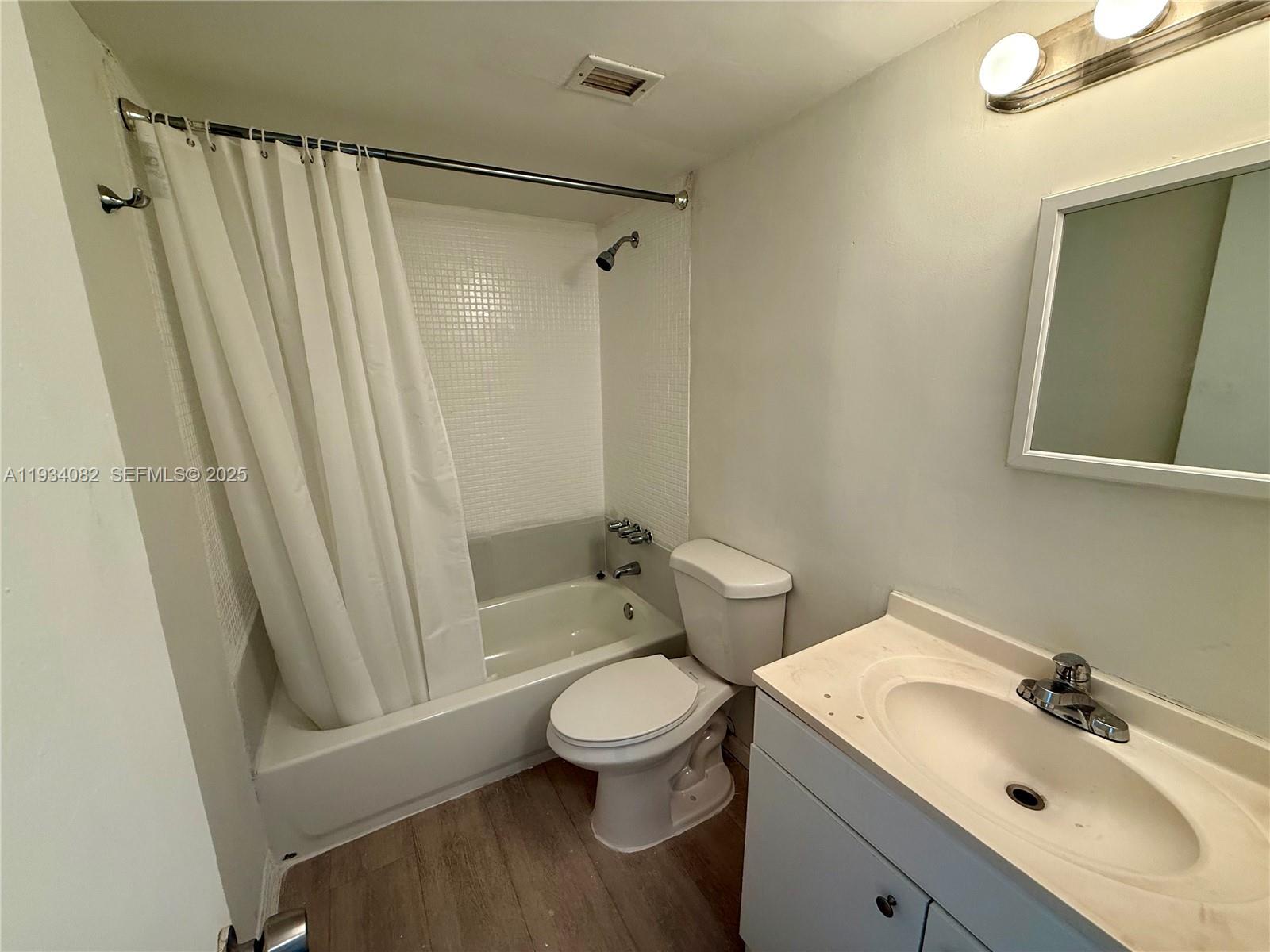 492 Northwest 165th Street, Unit C312 Miami, FL 33169 - Photo 16 of 21