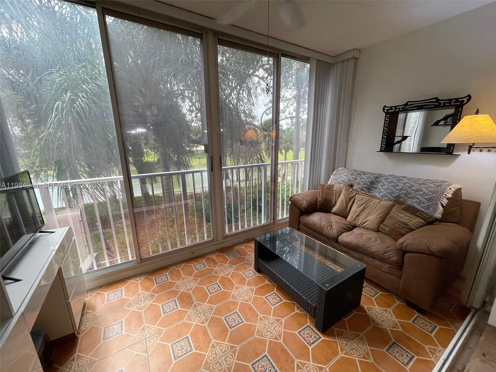 3850 Washington Street, Unit 214 Hollywood, FL 33021 - Photo 9 of 34