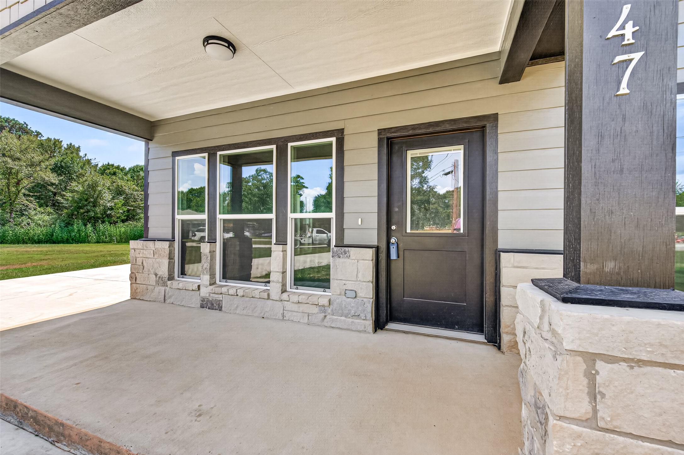 1147 Baja Road Montgomery, TX 77356 - Photo 3 of 35 Gallery Image 3
