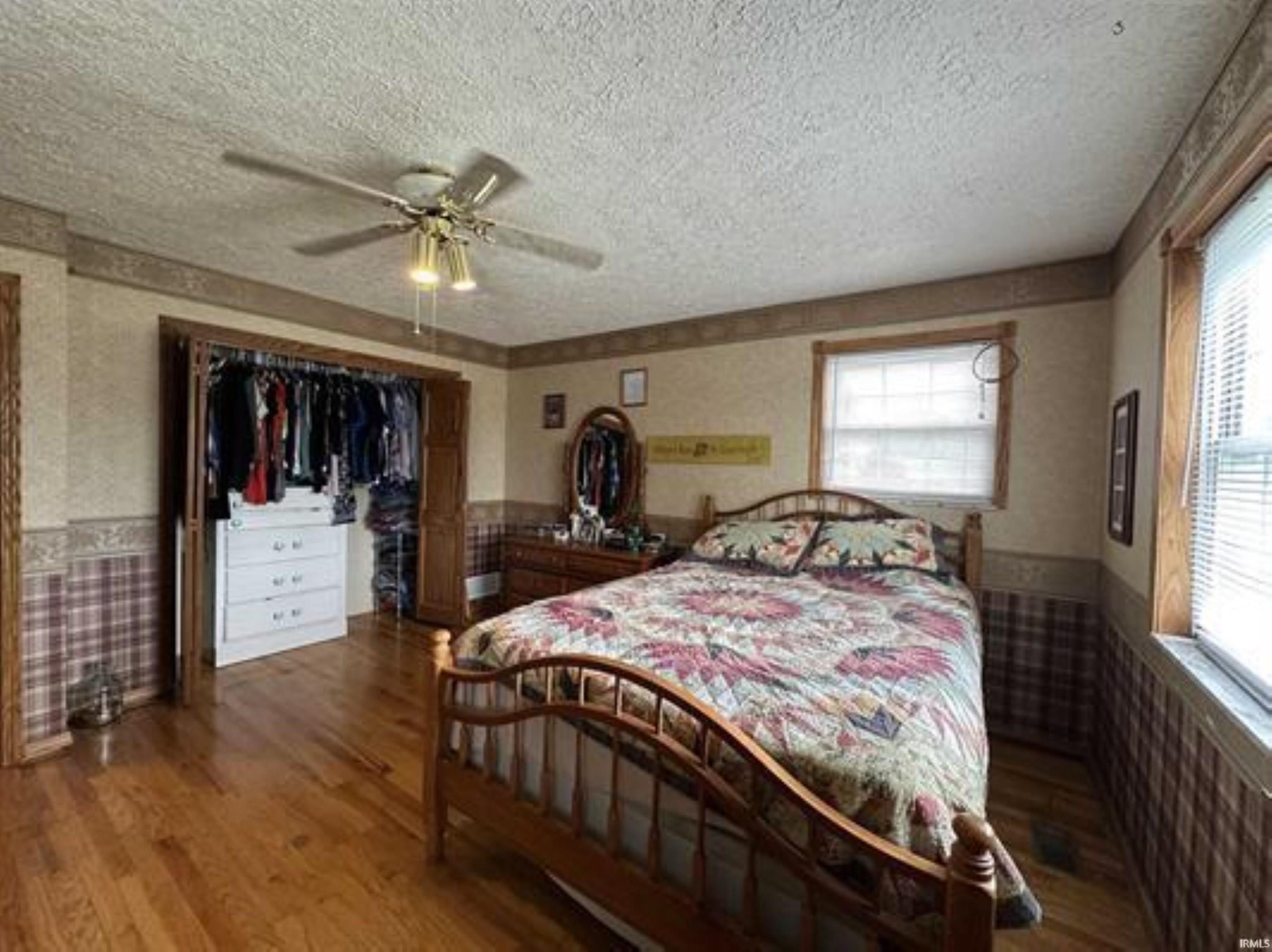 1890 Oak Street Linton, IN 47441 - Photo 22 of 25