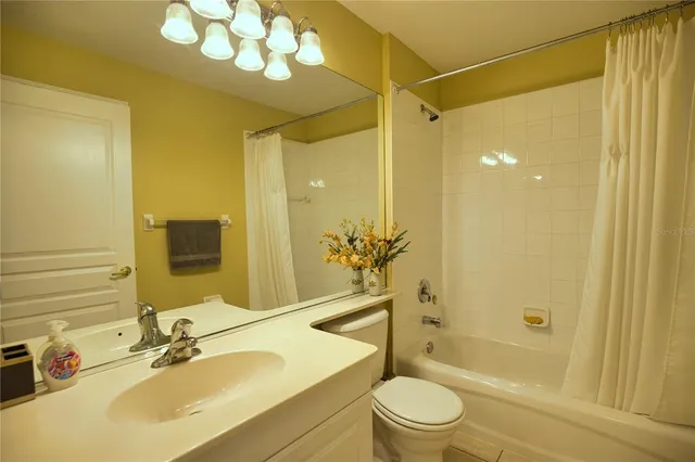 $3,240 | 175 Braemar Avenue, Venice, FL 34293