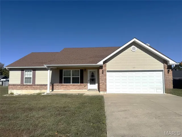 $219,500 | 109 Woodbury Lane, Cuba, MO 65453
