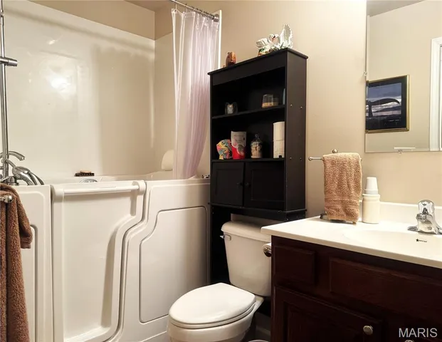 $219,500 | 109 Woodbury Lane, Cuba, MO 65453