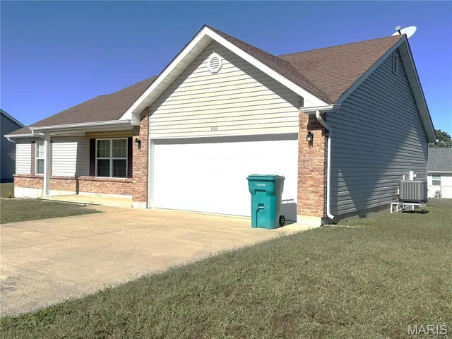 $219,500 | 109 Woodbury Lane, Cuba, MO 65453