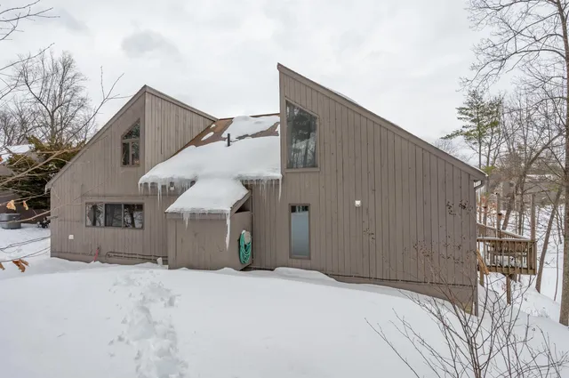 $339,900 | 44 Coburn Woods, Unit 44, Nashua, NH 03063