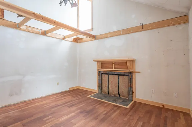 $339,900 | 44 Coburn Woods, Unit 44, Nashua, NH 03063