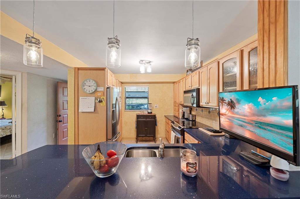 9395 Pennsylvania Avenue, Unit 3 Bonita Springs, FL 34135 - Photo 6 of 42