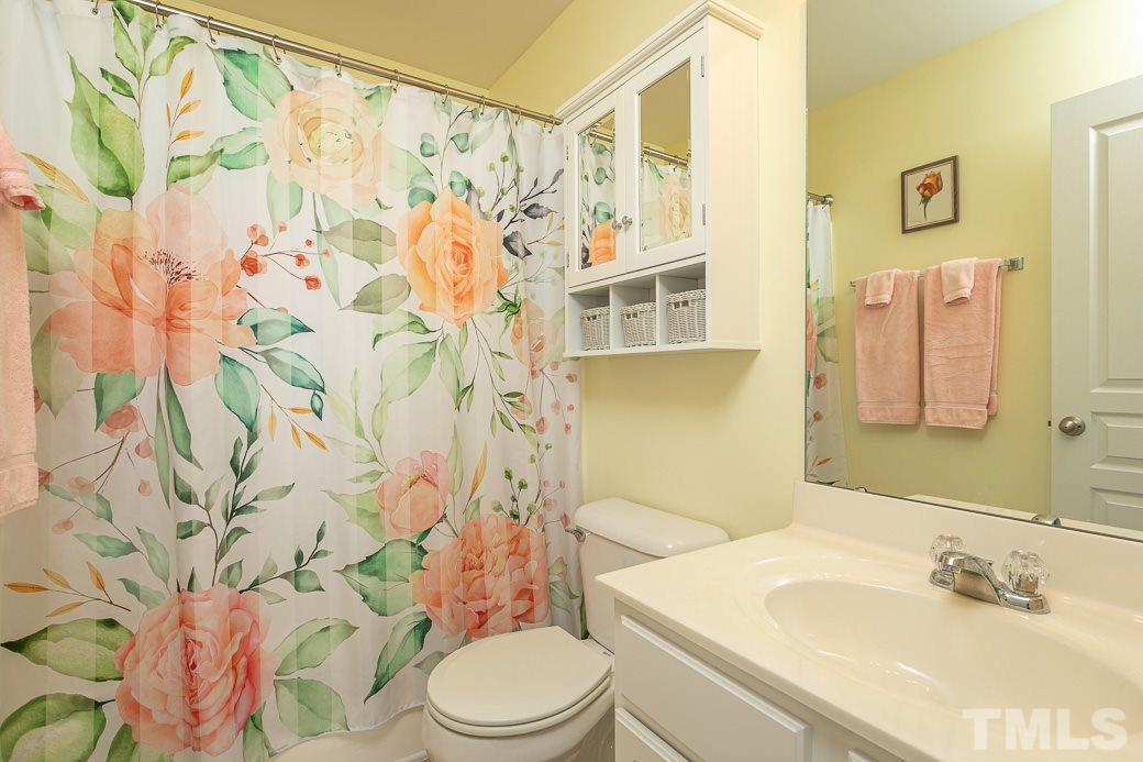 4834 Sir Duncan Way Raleigh, NC 27612 - Photo 18 of 27 Full bath with tub/shower and tile floor!