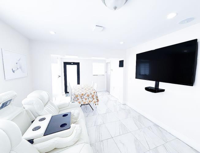 458 East 20th Street Hialeah, FL 33013 - Photo 10 of 13