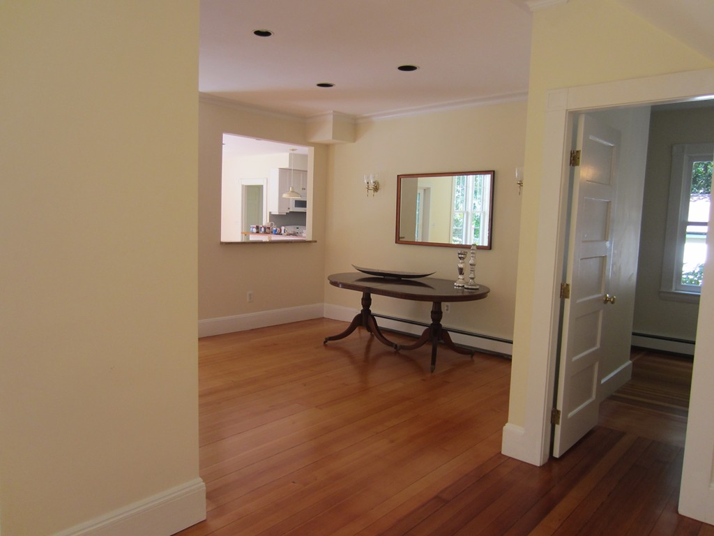 58 Colburn Road Wellesley, MA 02481 - Photo 10 of 29