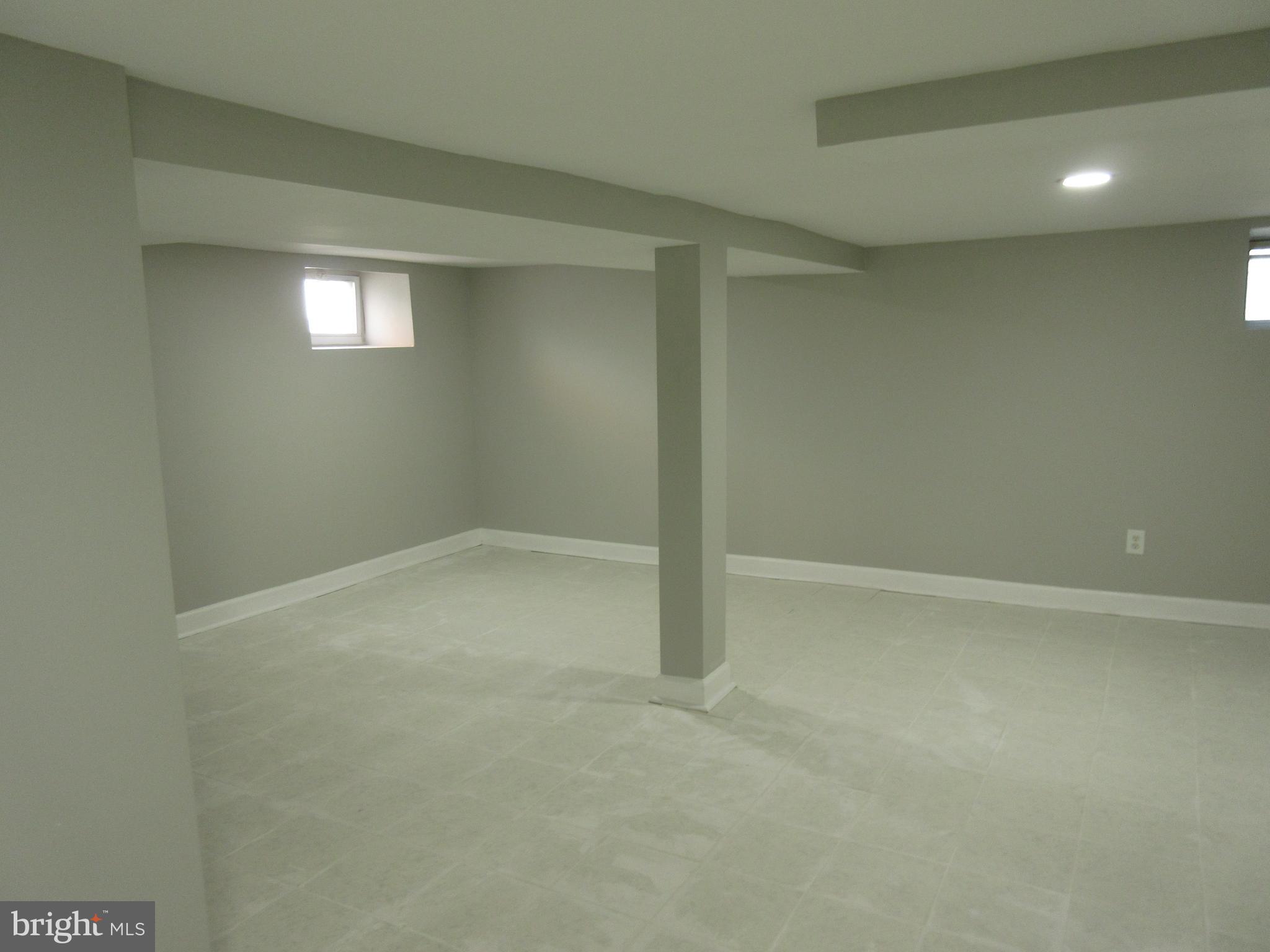 722 Edgewood Street Baltimore, MD 21229 - Photo 23 of 56 a view of an empty room