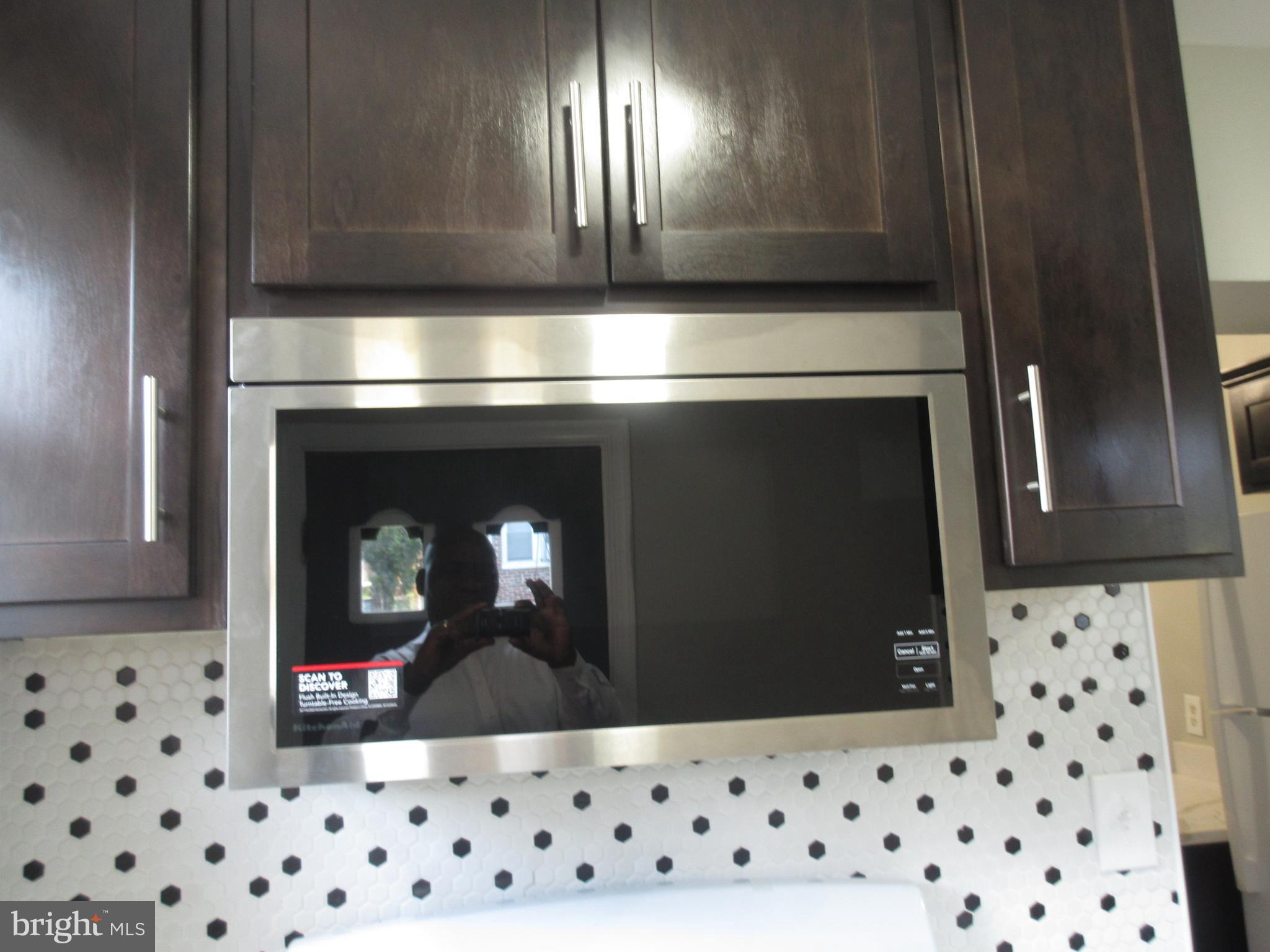 722 Edgewood Street Baltimore, MD 21229 - Photo 36 of 56 a view of a fireplace