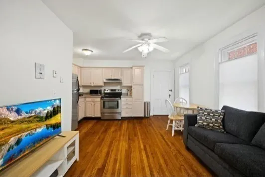 $2,200 | 275 Neck Street, Unit A3, Weymouth, MA 02191