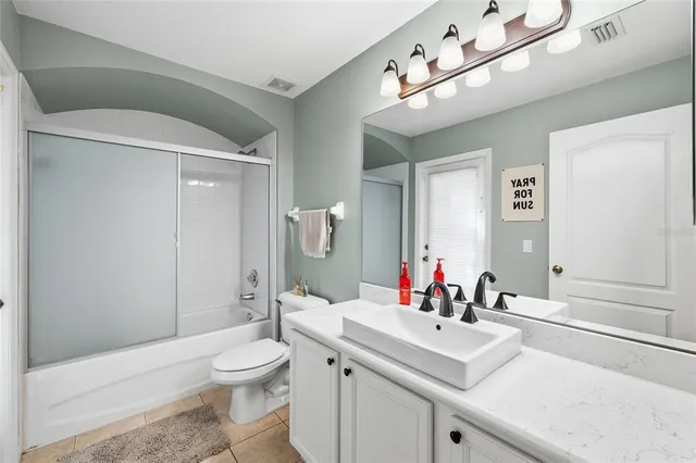 $609,990 | 6216 Whimbrelwood Drive, Lithia, FL 33547