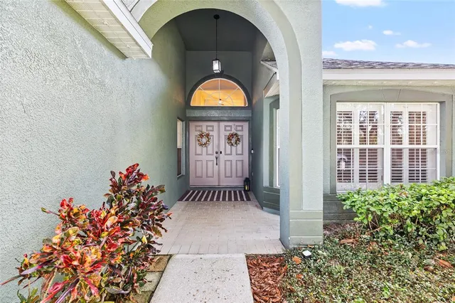 $609,990 | 6216 Whimbrelwood Drive, Lithia, FL 33547