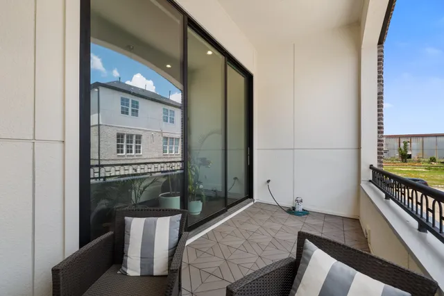 $5,000 | 2711 Stelter Place, Houston, TX 77007