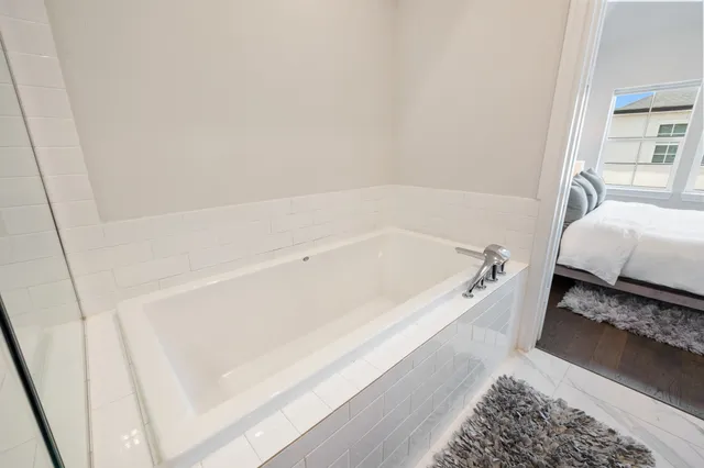 $5,000 | 2711 Stelter Place, Houston, TX 77007