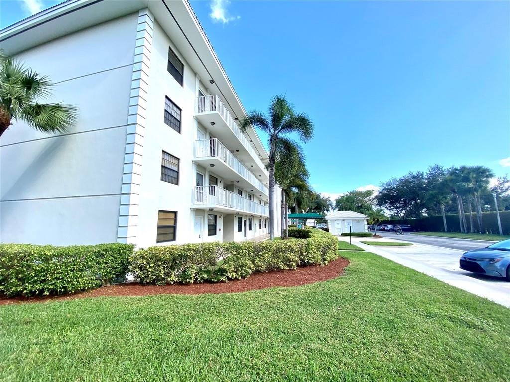 6037 Balboa Circle, Unit 304 Boca Raton, FL 33433 - Photo 3 of 51 Photo 3