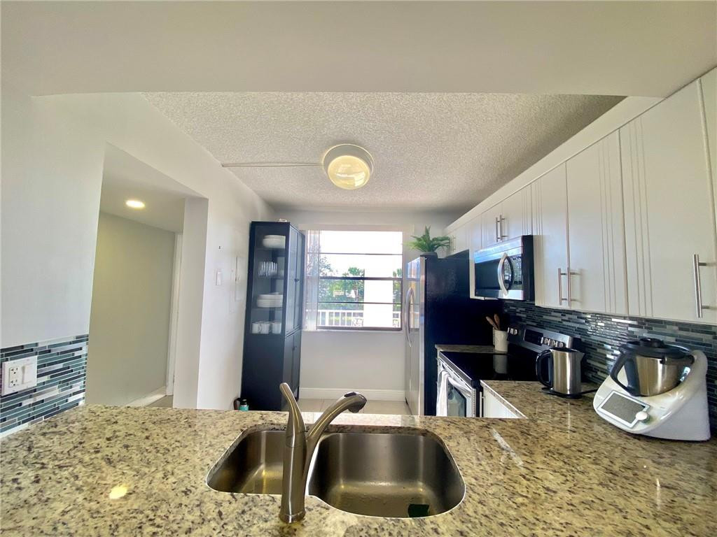 6037 Balboa Circle, Unit 304 Boca Raton, FL 33433 - Photo 10 of 51 Photo 10
