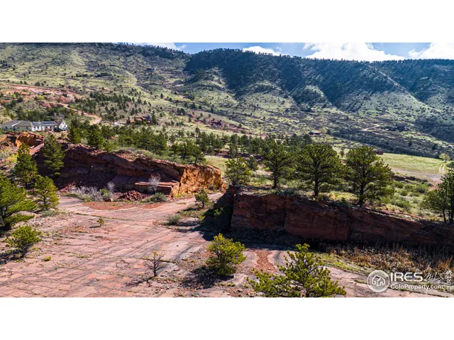 $2,100,000 | 1117 5th Avenue, Lyons, CO 80540