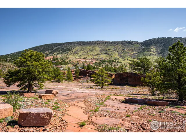 $2,100,000 | 1117 5th Avenue, Lyons, CO 80540