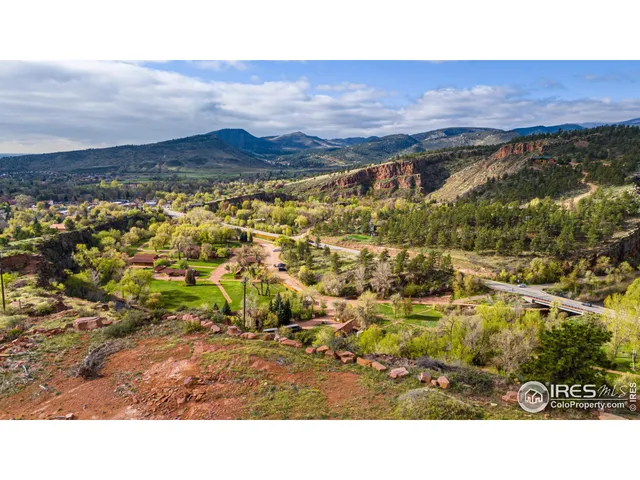 $2,100,000 | 1117 5th Avenue, Lyons, CO 80540