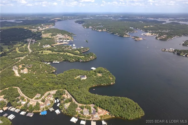 $21,000,000 | 360 Tree Wood Drive, Lake Ozark, MO 65049
