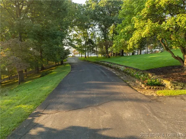 $21,000,000 | 360 Tree Wood Drive, Lake Ozark, MO 65049