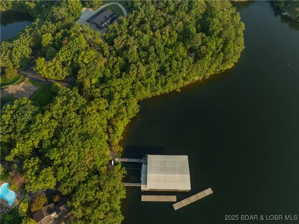 $21,000,000 | 360 Tree Wood Drive, Lake Ozark, MO 65049