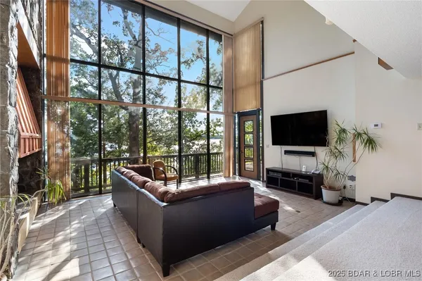 $21,000,000 | 360 Tree Wood Drive, Lake Ozark, MO 65049